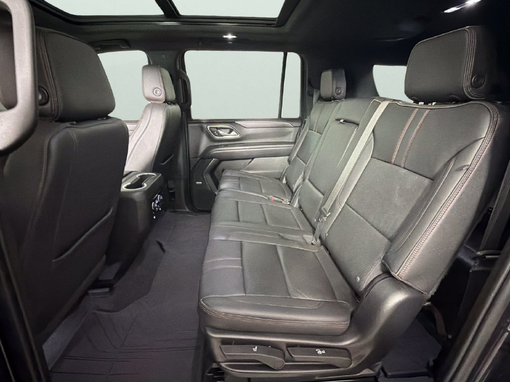 Certified 2022 Chevrolet Suburban RST w/ Sport Performance Package RWD image 29