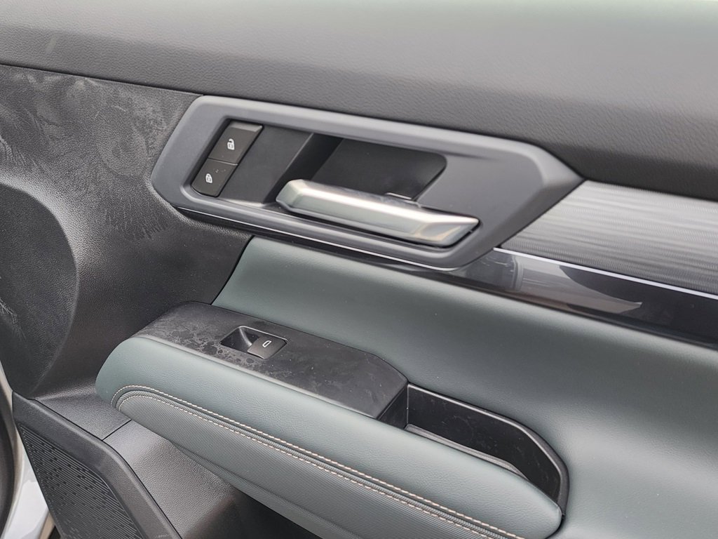 New 2026 GMC Terrain AT4 w/ Convenience Package III image 39