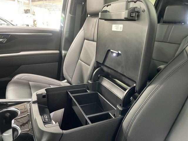 New 2026 Chevrolet Suburban RST w/ Comfort Package AWD/4WD image 21
