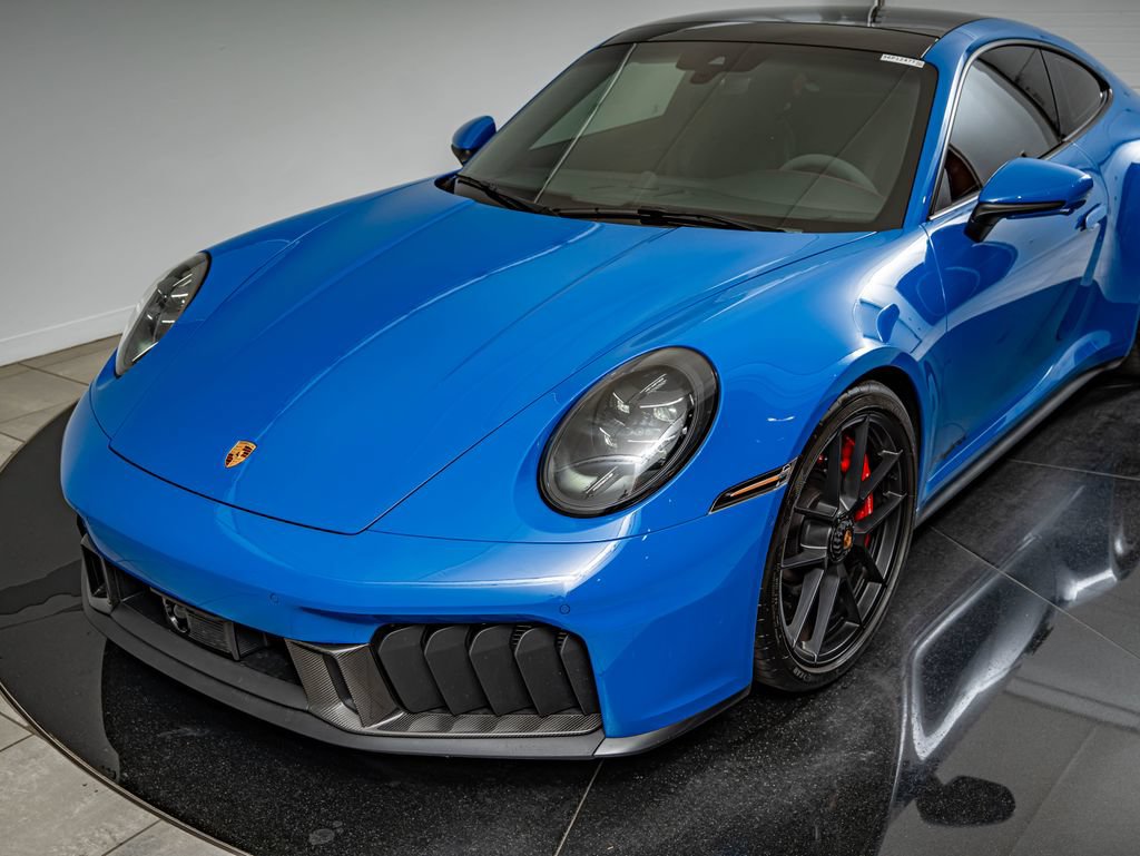 Certified 2025 Porsche 911 Carrera 4 GTS AWD/4WD image 18
