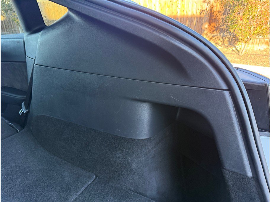 Used 2020 Tesla Model Y Long Range image 42