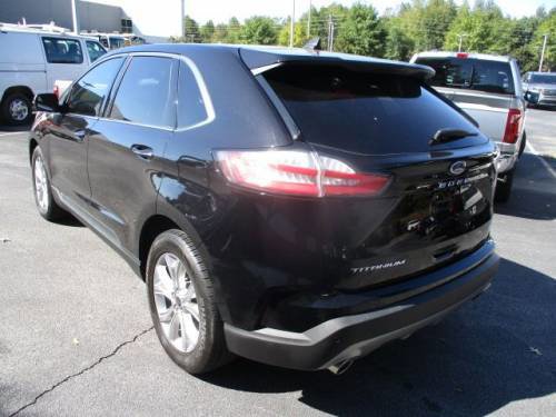 Used 2024 Ford Edge Titanium image 3