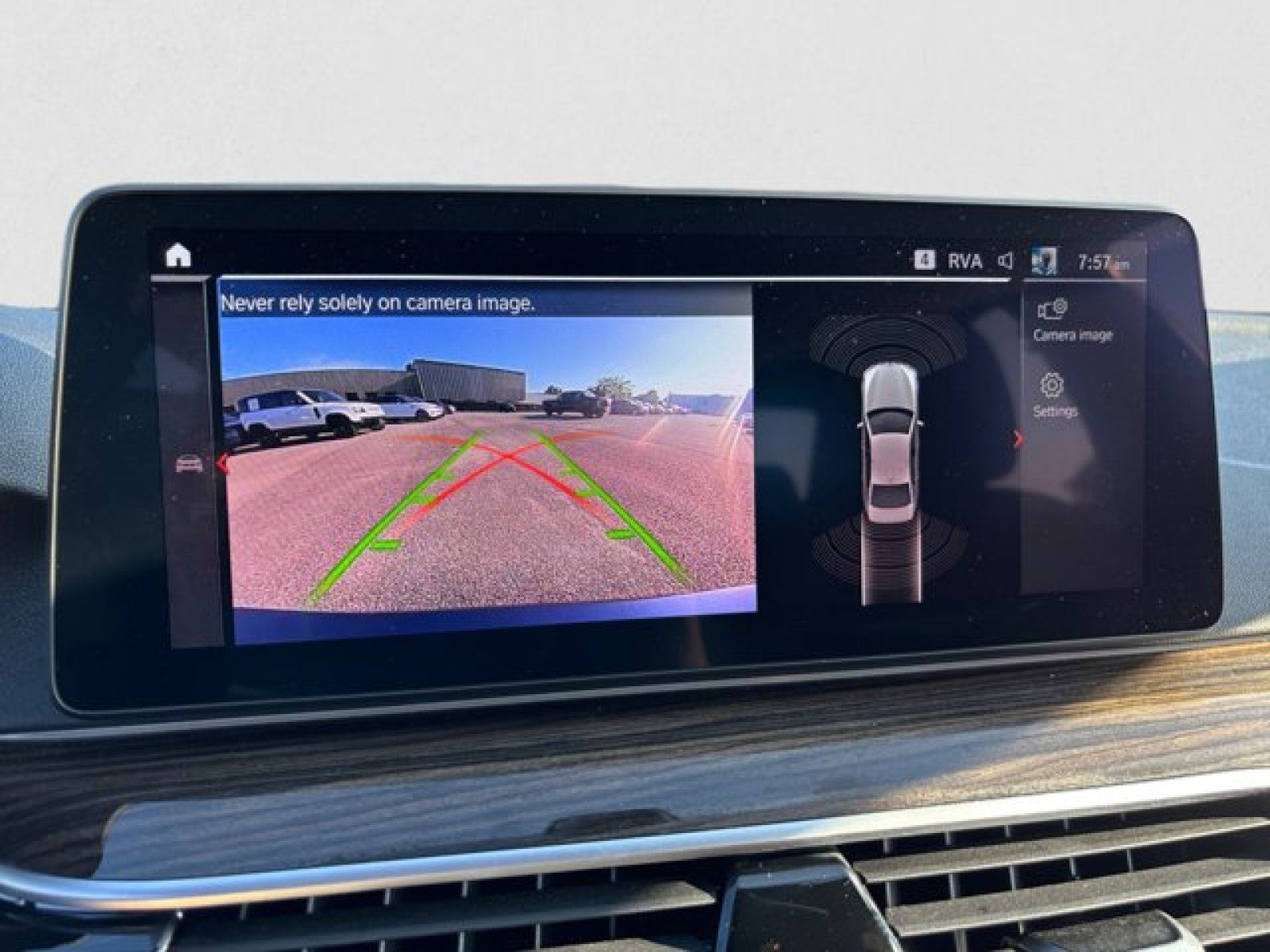 Used 2022 BMW 530i xDrive w/ Premium Package image 17