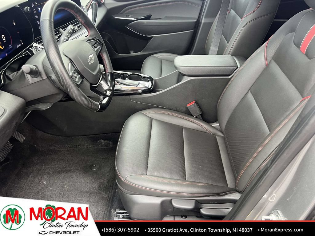 Certified 2025 Chevrolet Trax RS w/ Driver Confidence Package FWD image 15
