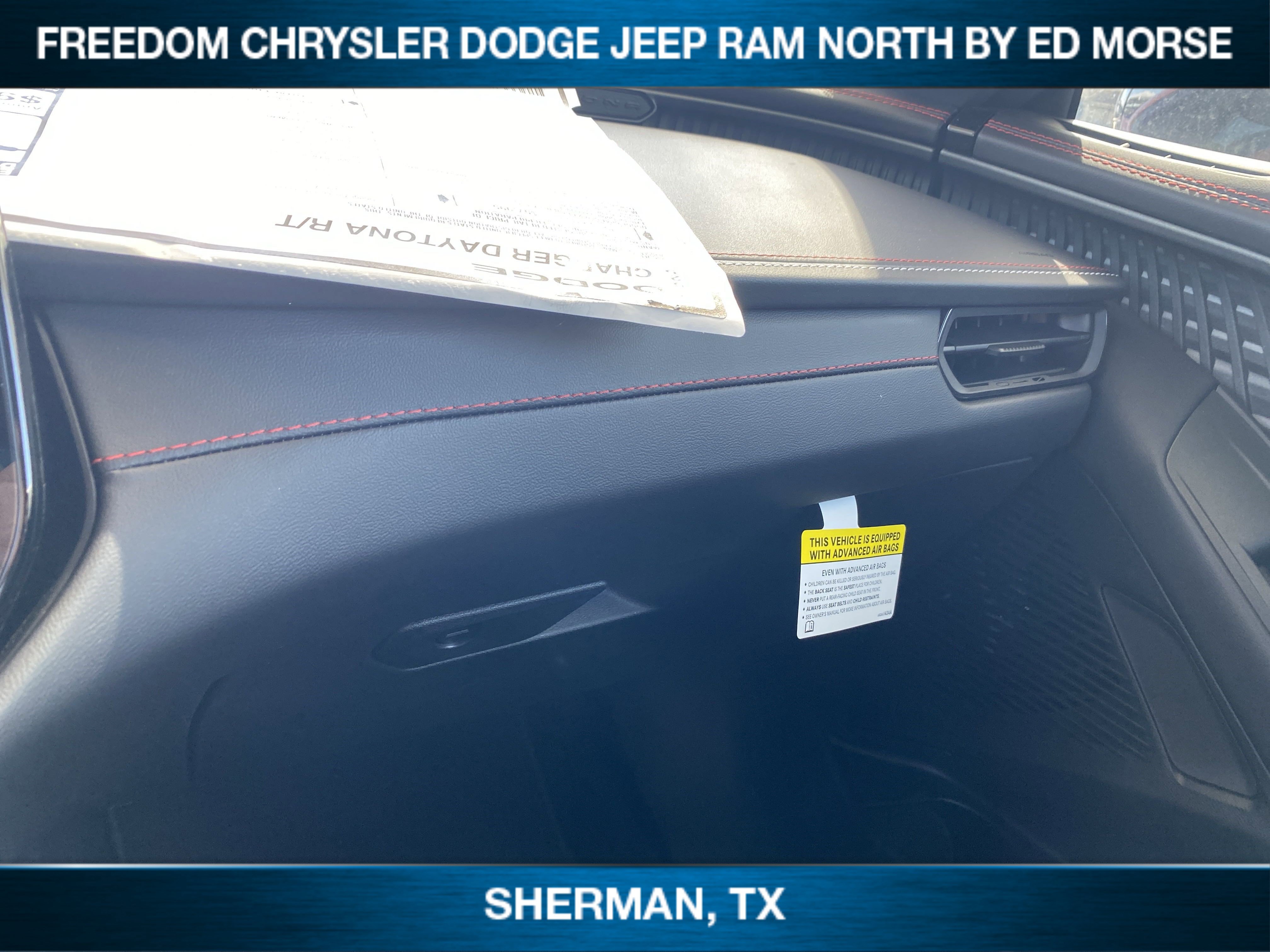 New 2025 Dodge Charger R/T w/ Sun & Sound Package image 10