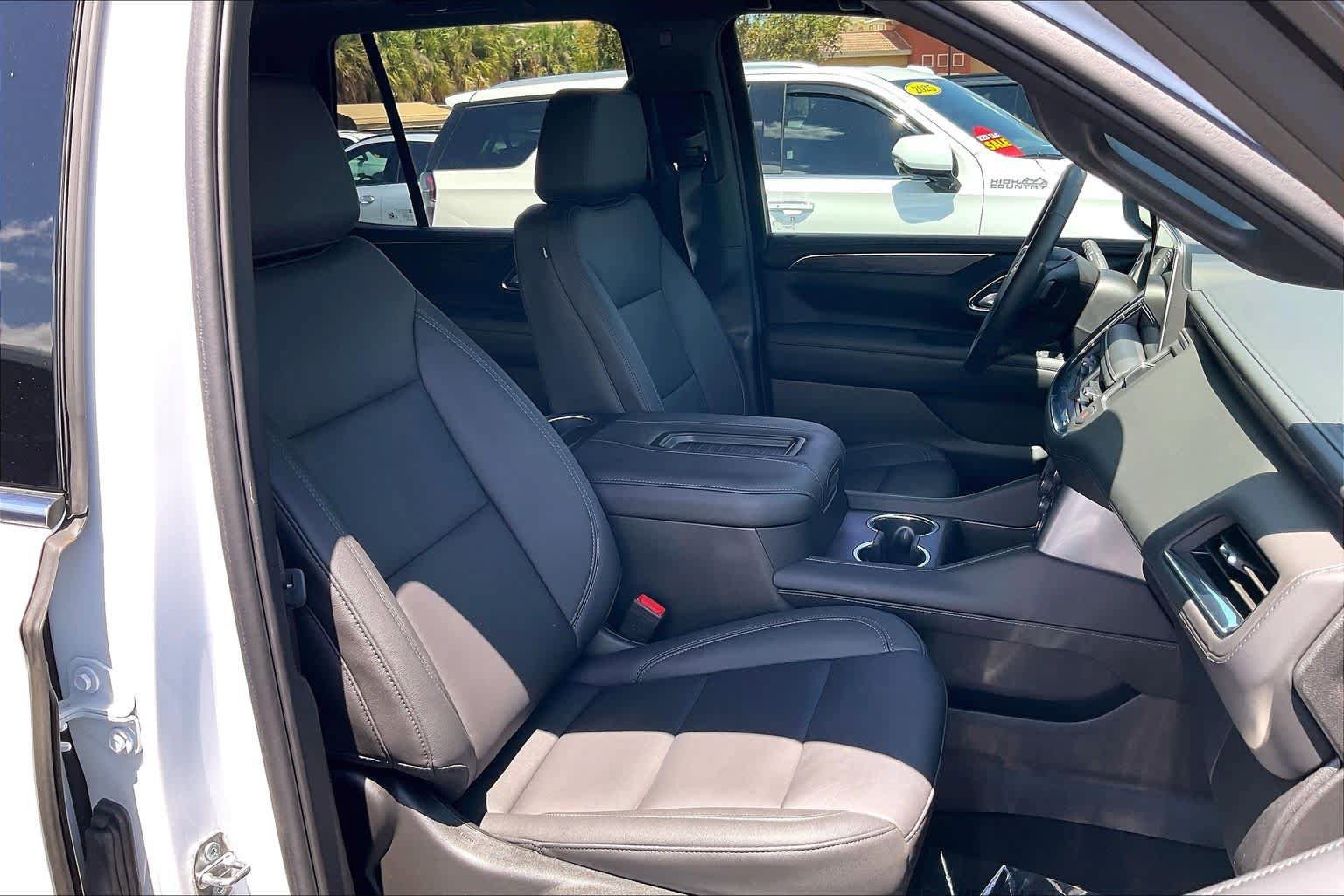 Certified 2024 Chevrolet Tahoe LT w/ Luxury Package RWD image 8