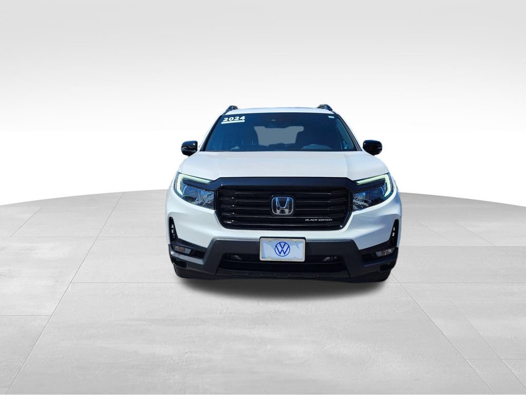 Used 2024 Honda Passport Black Edition image 2
