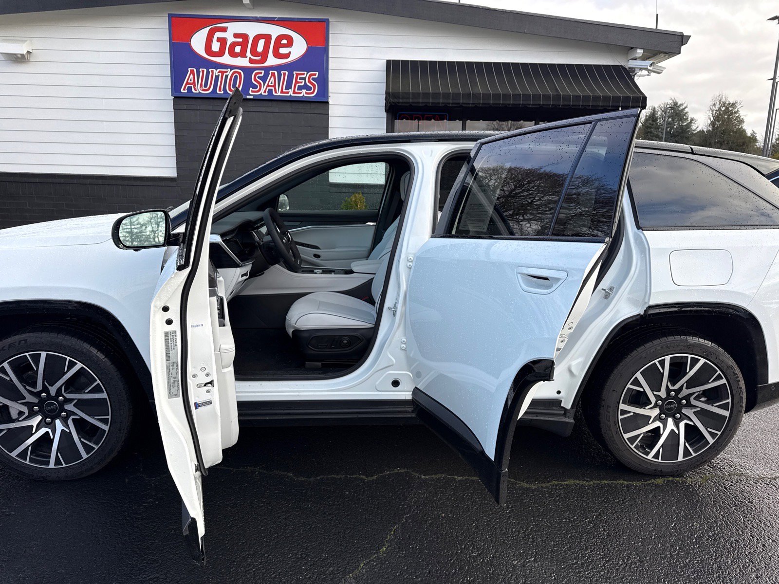 Used 2025 Jeep Wagoneer S Limited image 25