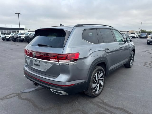 Used 2025 Volkswagen Atlas SE FWD image 3