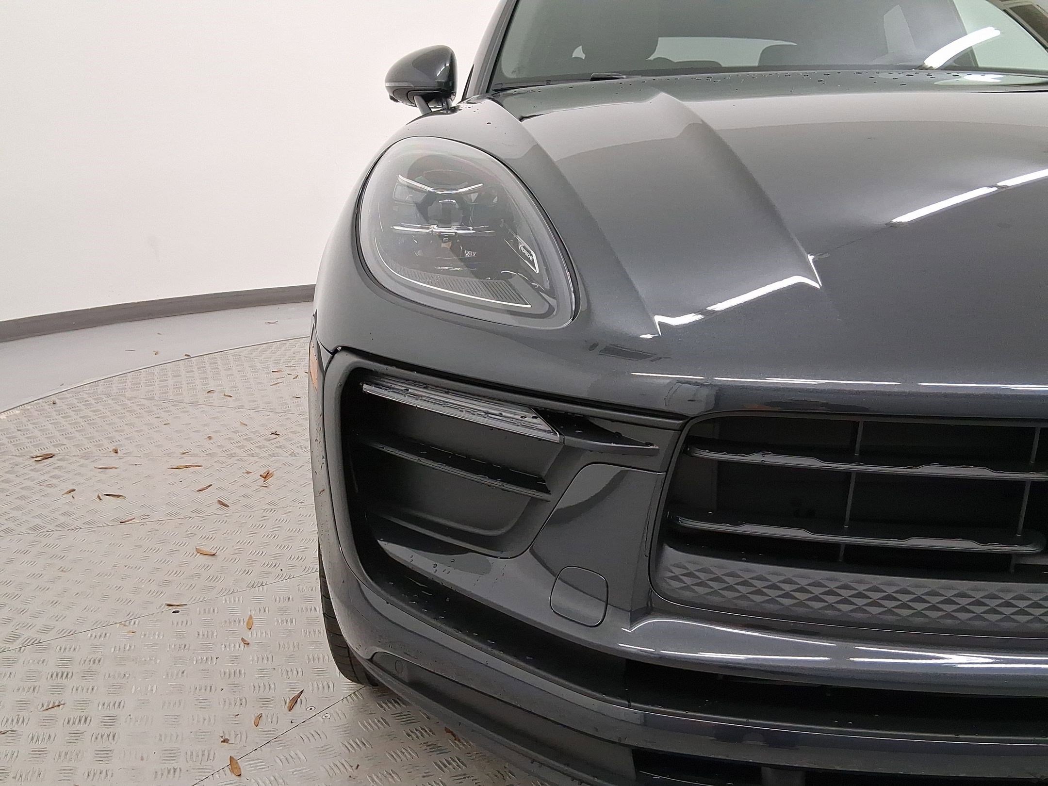 Used 2026 Porsche Macan image 11