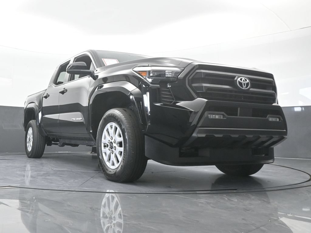 Used 2025 Toyota Tacoma SR5 RWD image 57