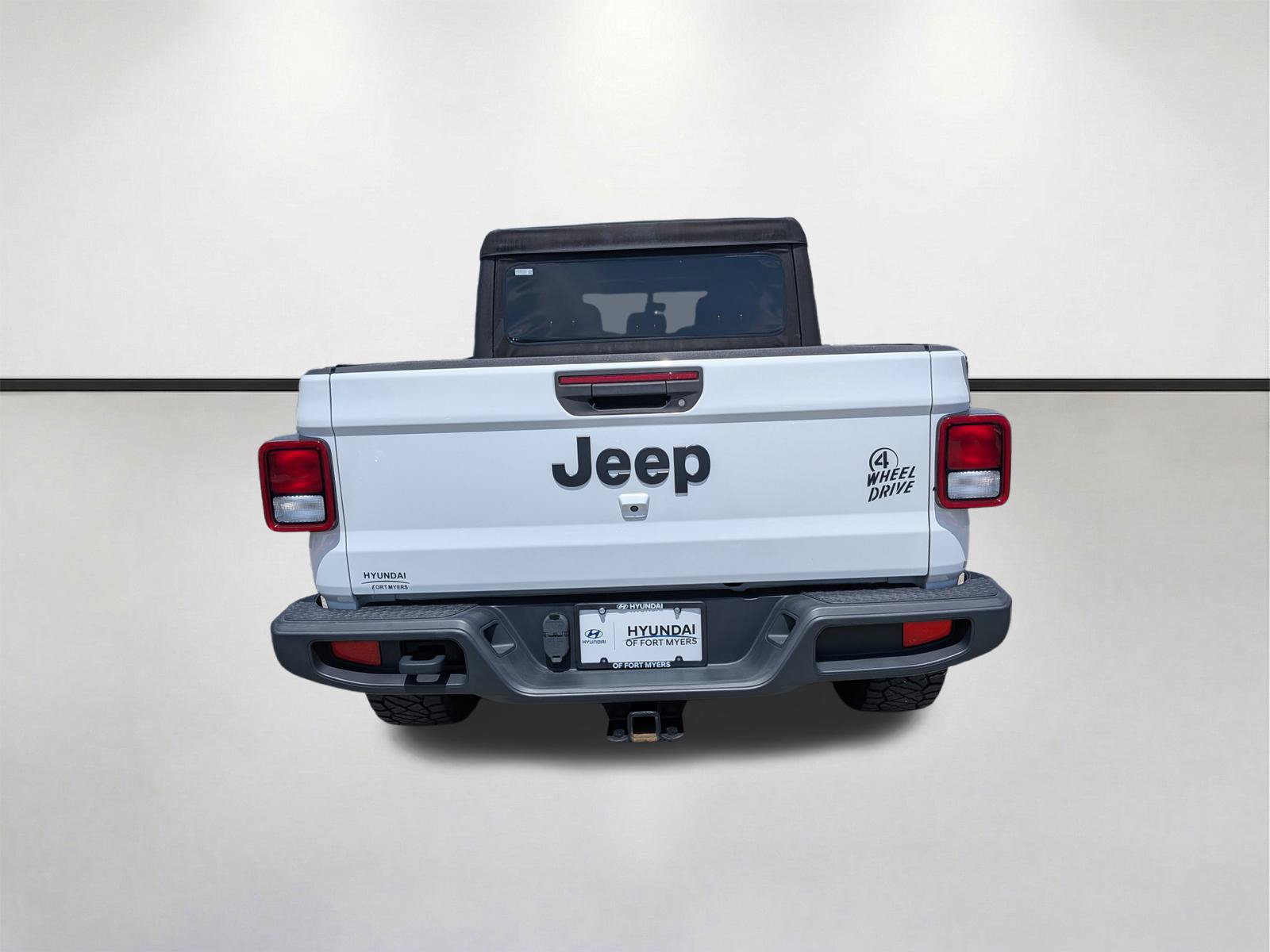 Used 2021 Jeep Gladiator Sport AWD/4WD image 5