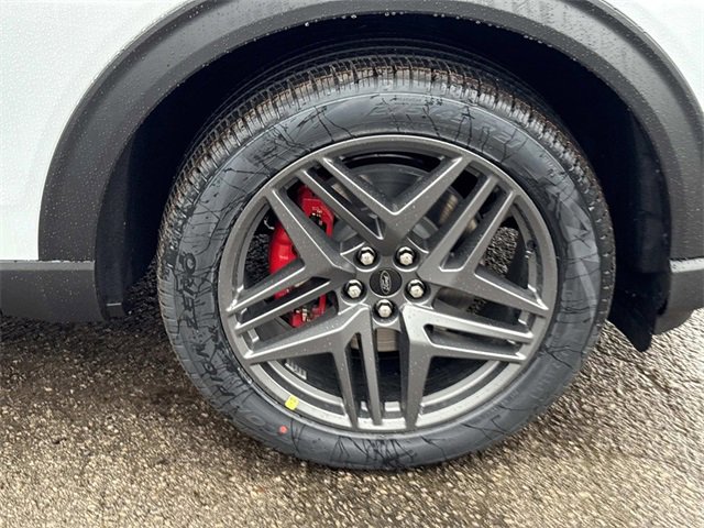 New 2026 Ford Explorer ST-Line w/ ST-Line Street Pack image 9