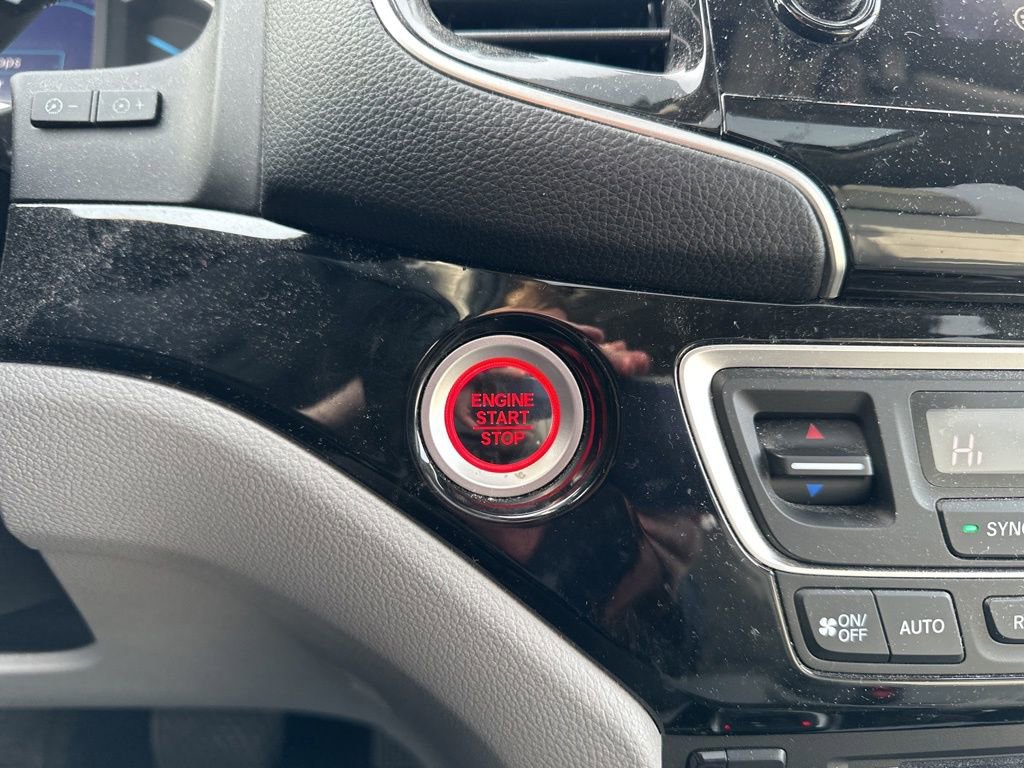 Used 2021 Honda Pilot Touring image 25