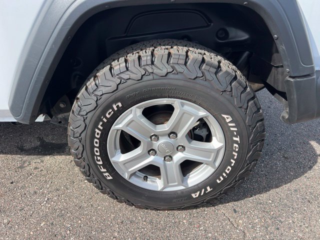 Used 2020 Jeep Wrangler Sport AWD/4WD image 9