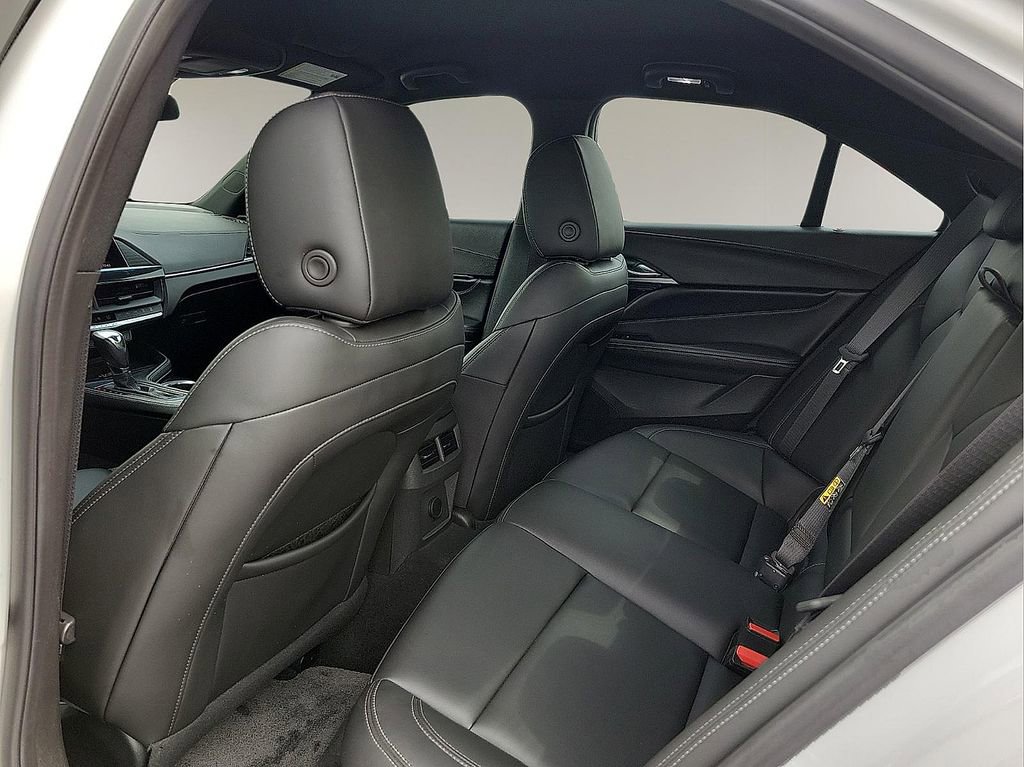 Used 2021 Cadillac CT4 Luxury w/ Bose Premium Audio Package RWD image 9