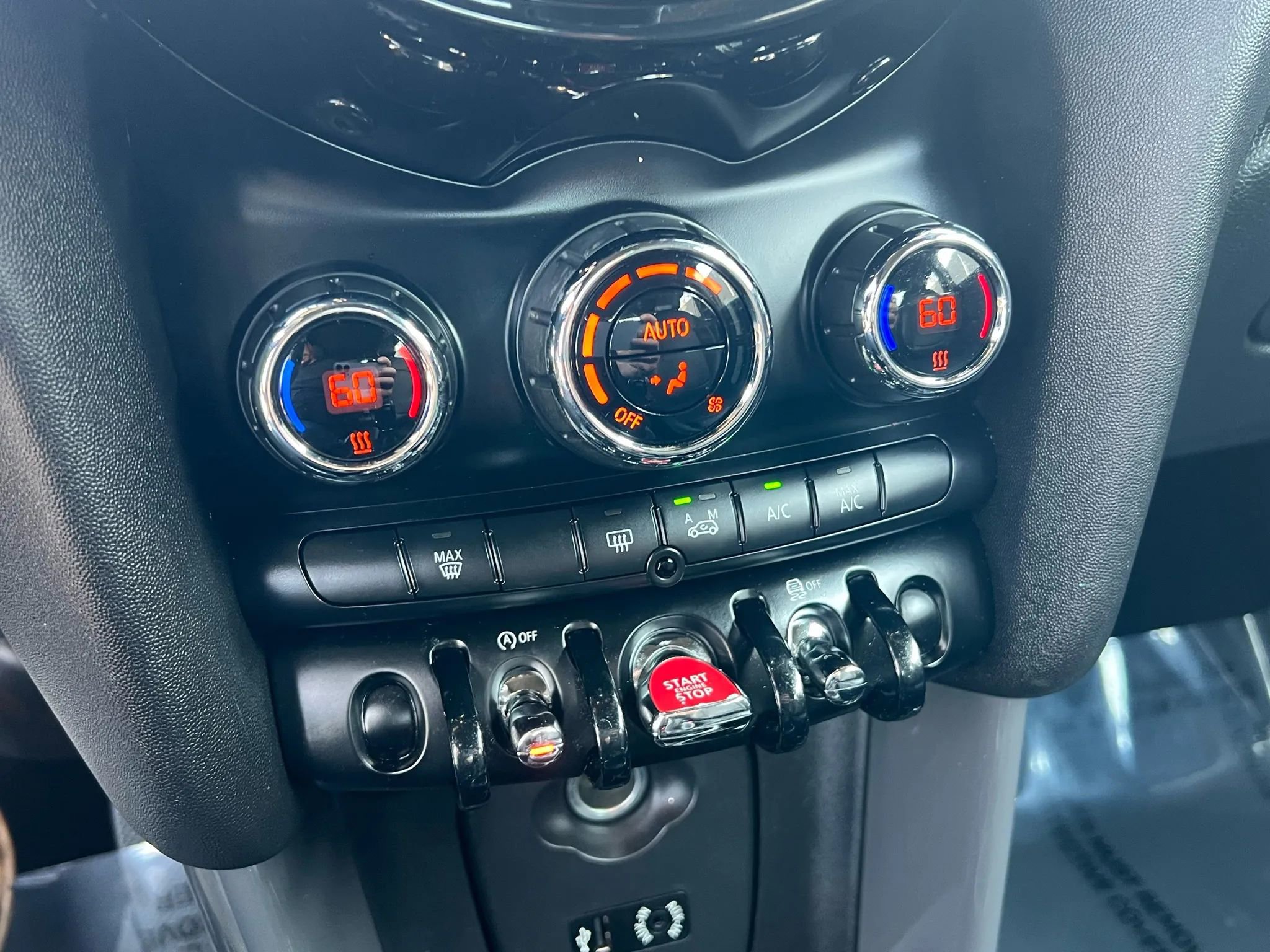 Used 2016 MINI Cooper 2-Door Hardtop image 25