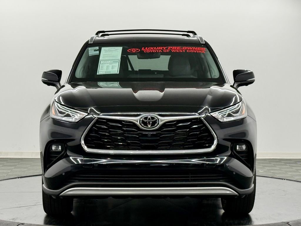 Used 2026 Toyota Highlander Platinum AWD/4WD image 6