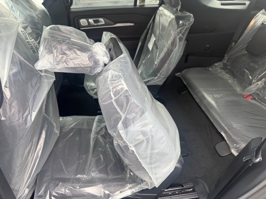 New 2026 Ford Explorer Platinum AWD/4WD image 32
