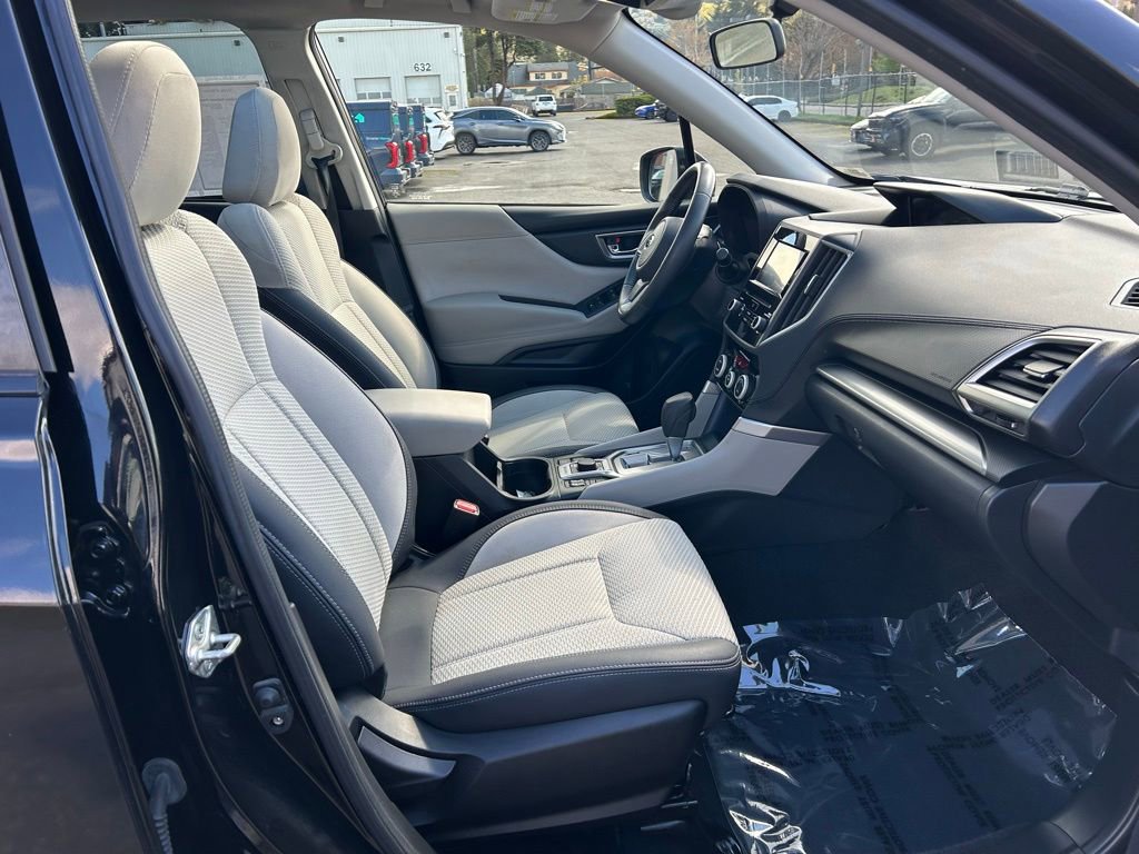 Used 2021 Subaru Forester Premium AWD/4WD image 16