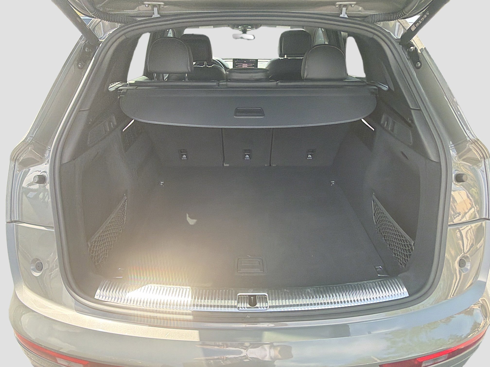 Used 2023 Audi SQ5 Prestige w/ Prestige Package image 12