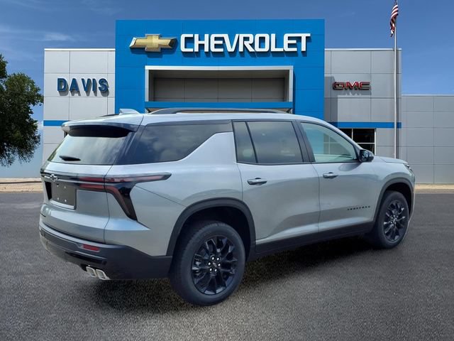 New 2026 Chevrolet Traverse LT w/ Midnight/Sport Edition AWD/4WD image 3