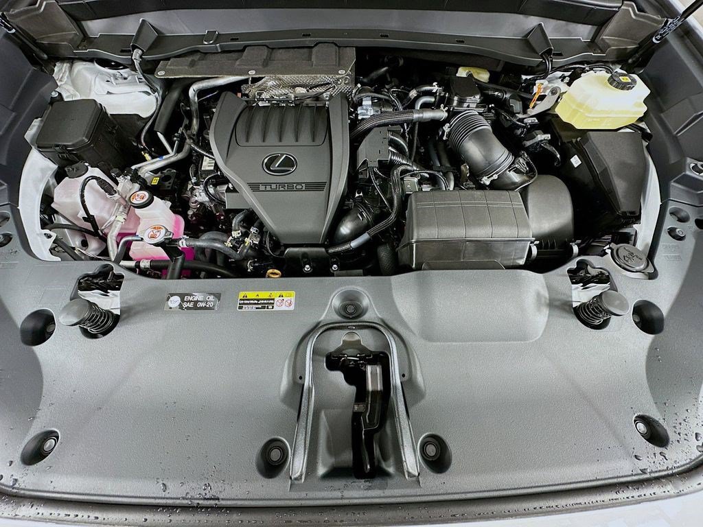New 2026 Lexus TX 500h AWD image 9