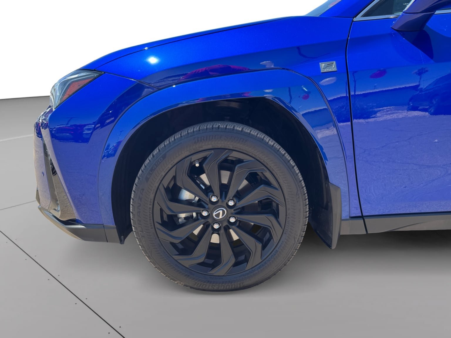 Used 2023 Lexus UX 250h F Sport w/ Accessory Package (A2) FWD image 9