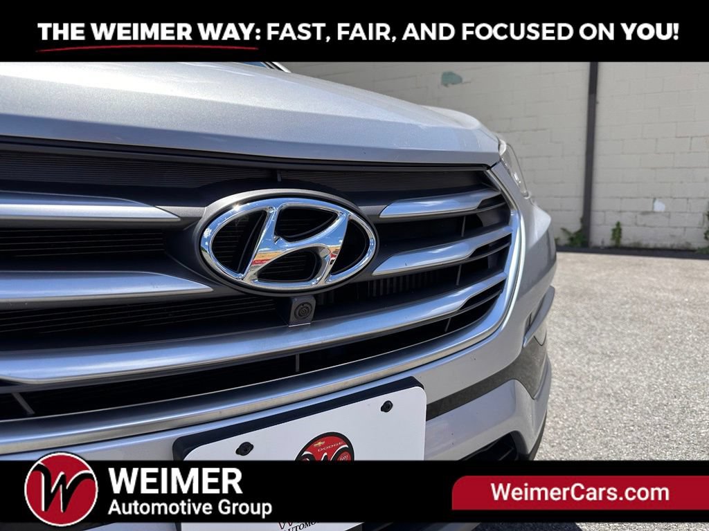 Used 2018 Hyundai Santa Fe Sport w/ 2.0T Ultimate Tech Package 05 AWD/4WD image 3