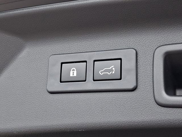Used 2025 Subaru Forester Premium AWD/4WD image 34