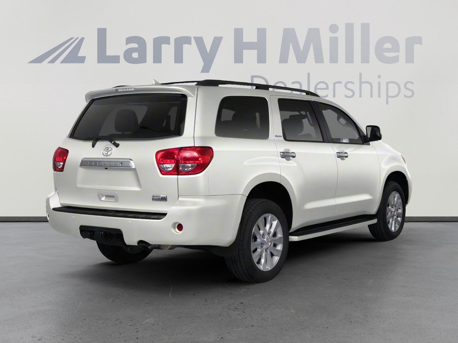 Used 2011 Toyota Sequoia Platinum image 2