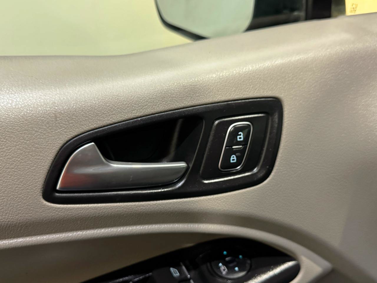 Used 2022 Ford Transit Connect XLT FWD image 26
