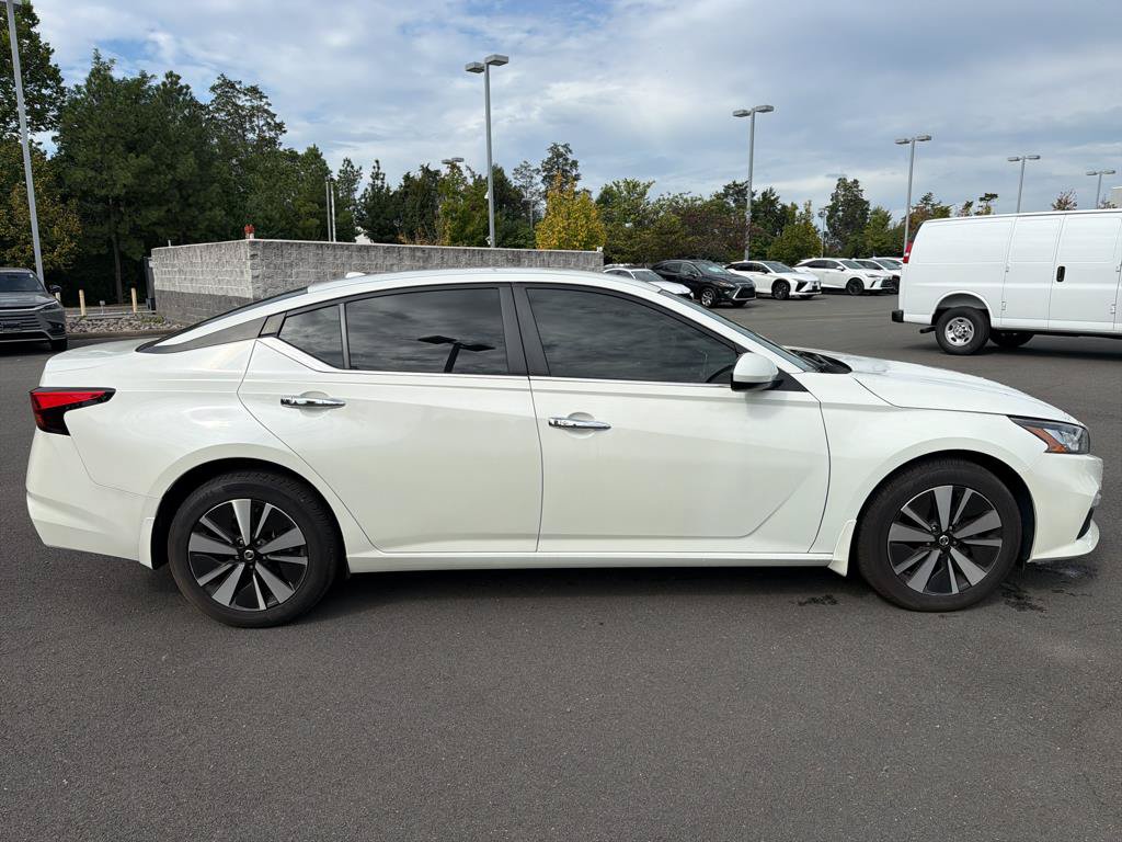 Used 2021 Nissan Altima 2.5 SV AWD/4WD image 8