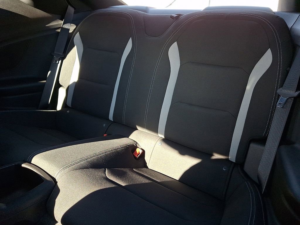 Used 2018 Chevrolet Camaro SS image 10