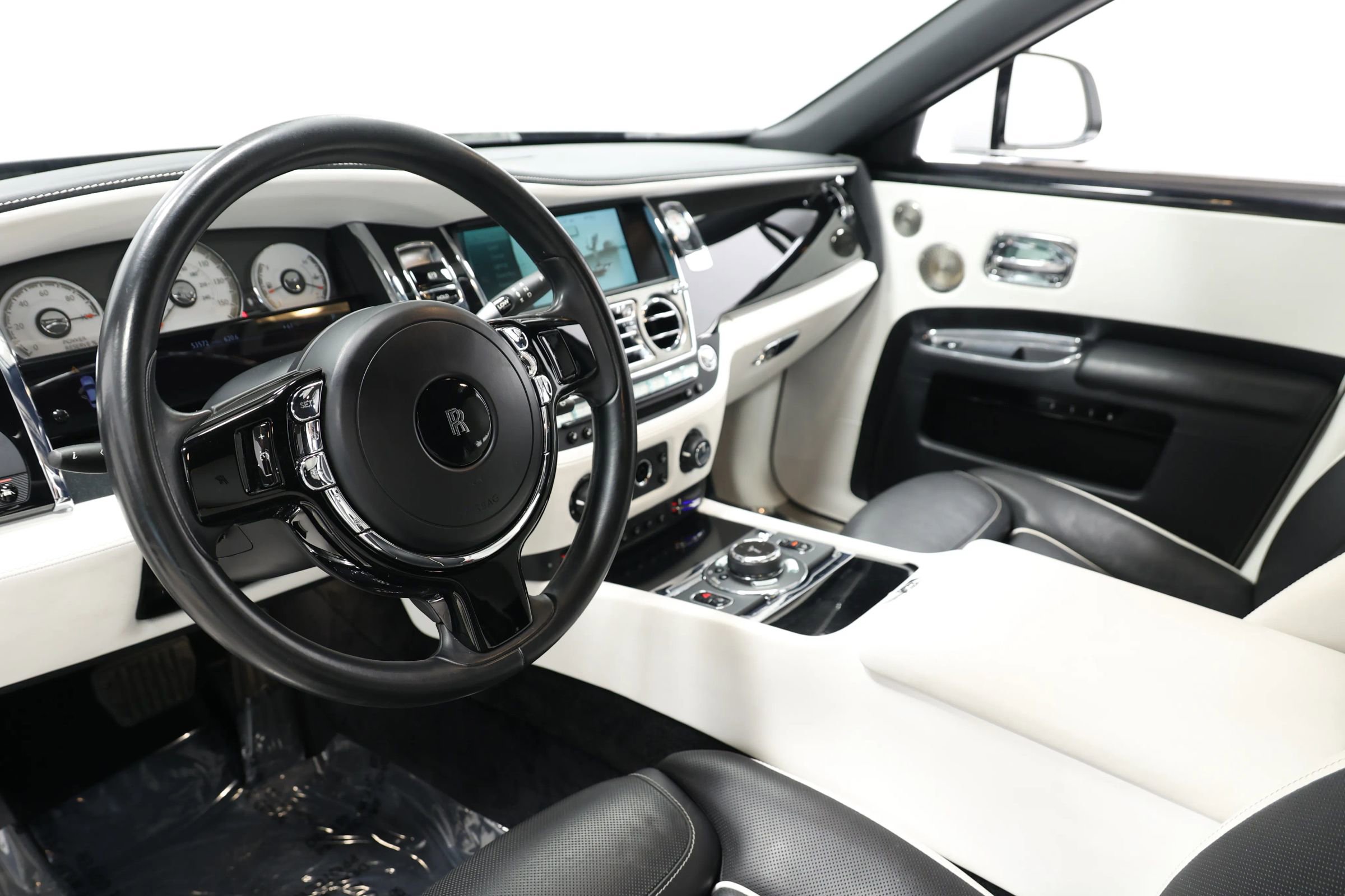 Used 2017 Rolls-Royce Ghost Series II Sedan 4D image 2