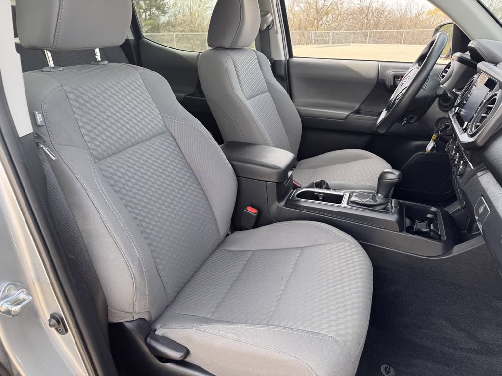 Used 2023 Toyota Tacoma SR AWD/4WD image 25