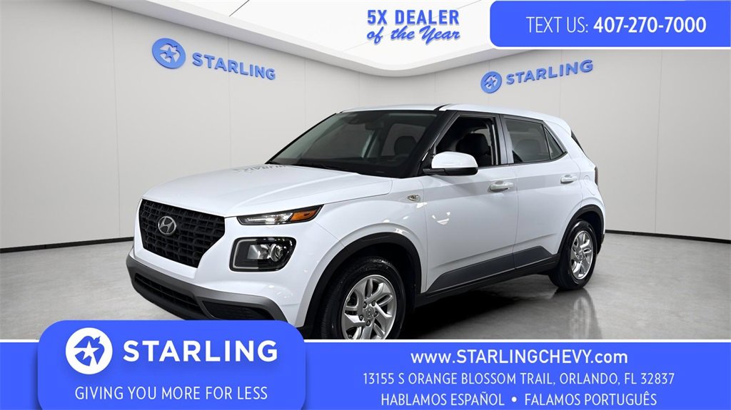 Used 2022 Hyundai Venue SE image 1