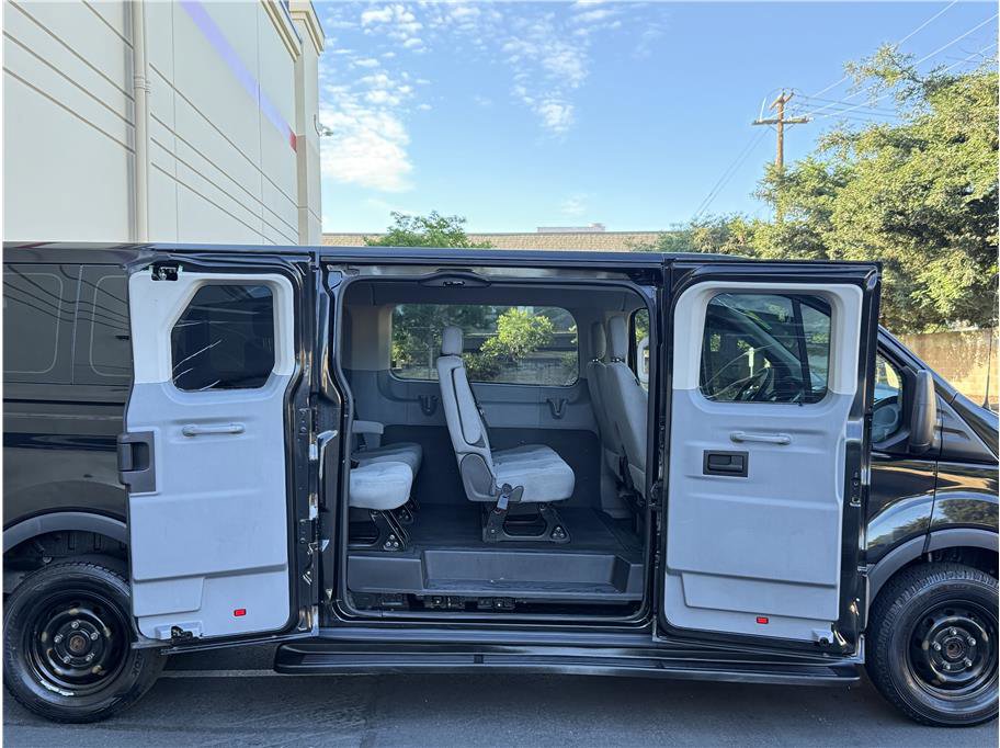 Used 2015 Ford Transit 350 XLT RWD image 24