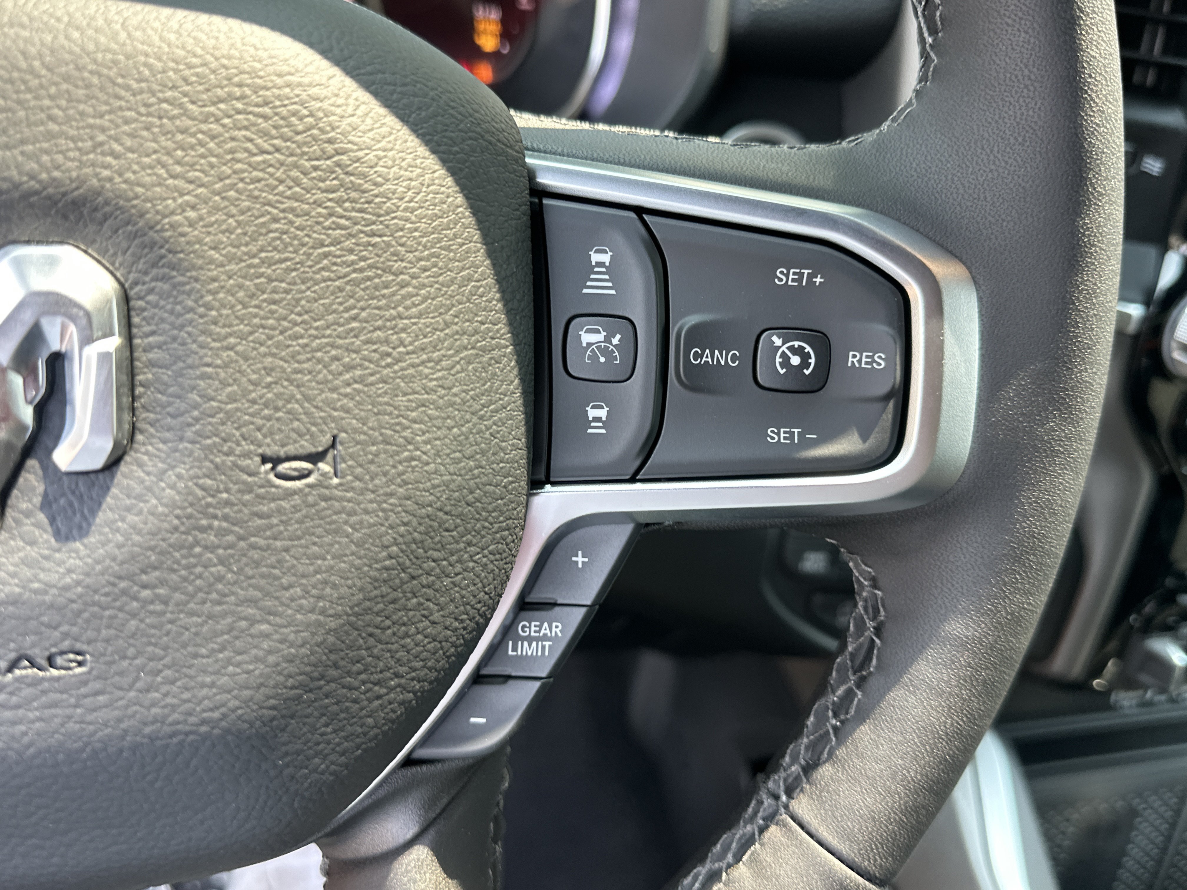 New 2026 RAM 1500 Big Horn AWD/4WD image 9