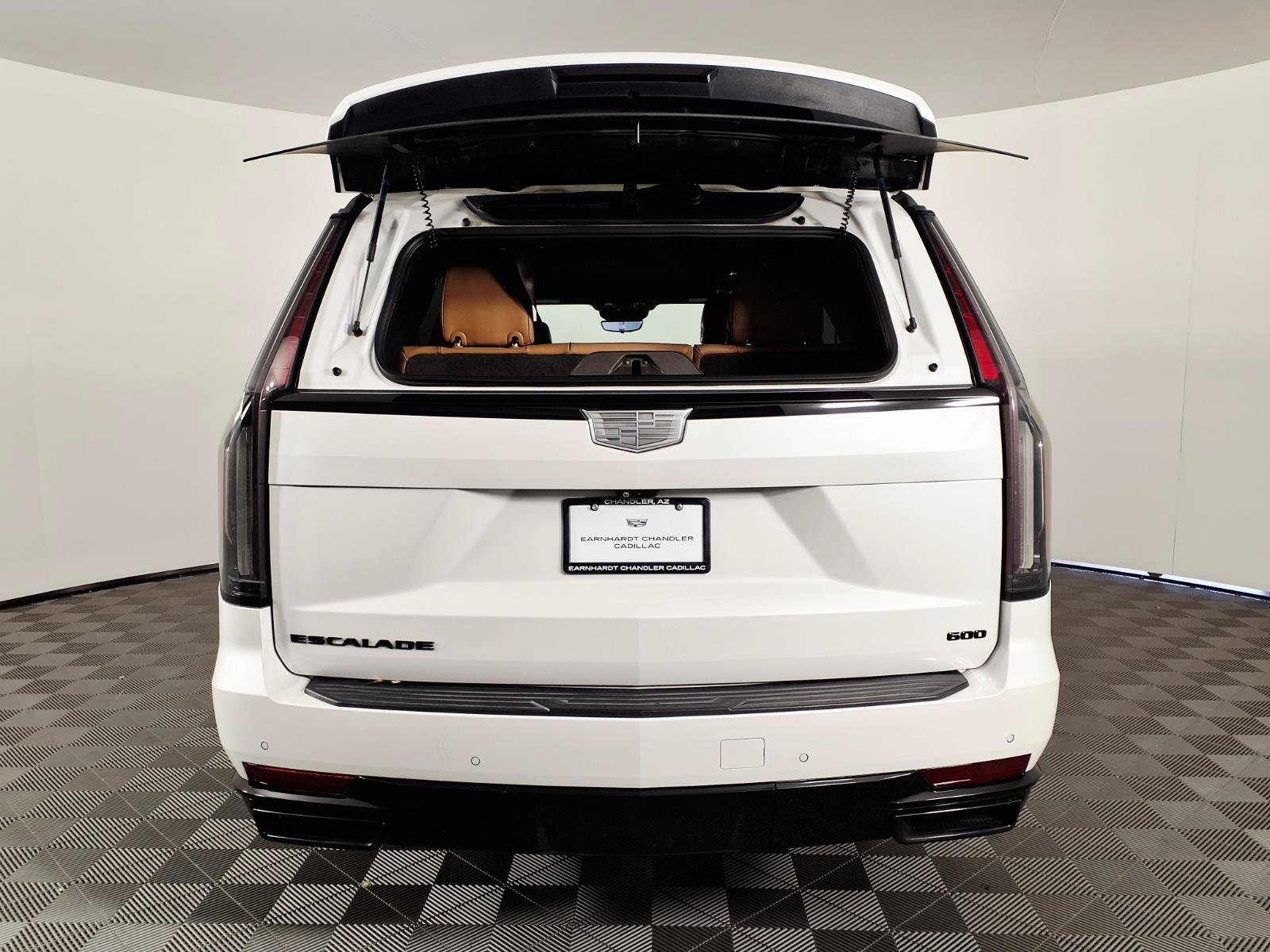 Used 2022 Cadillac Escalade Sport w/ Touring Package AWD/4WD image 9
