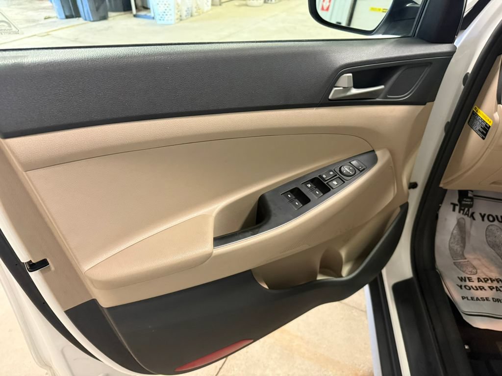 Used 2018 Hyundai Tucson Sport AWD/4WD image 23