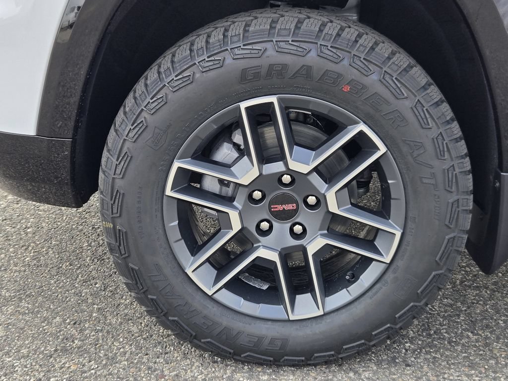 New 2026 GMC Terrain AT4 w/ Technology Package II AWD/4WD image 6