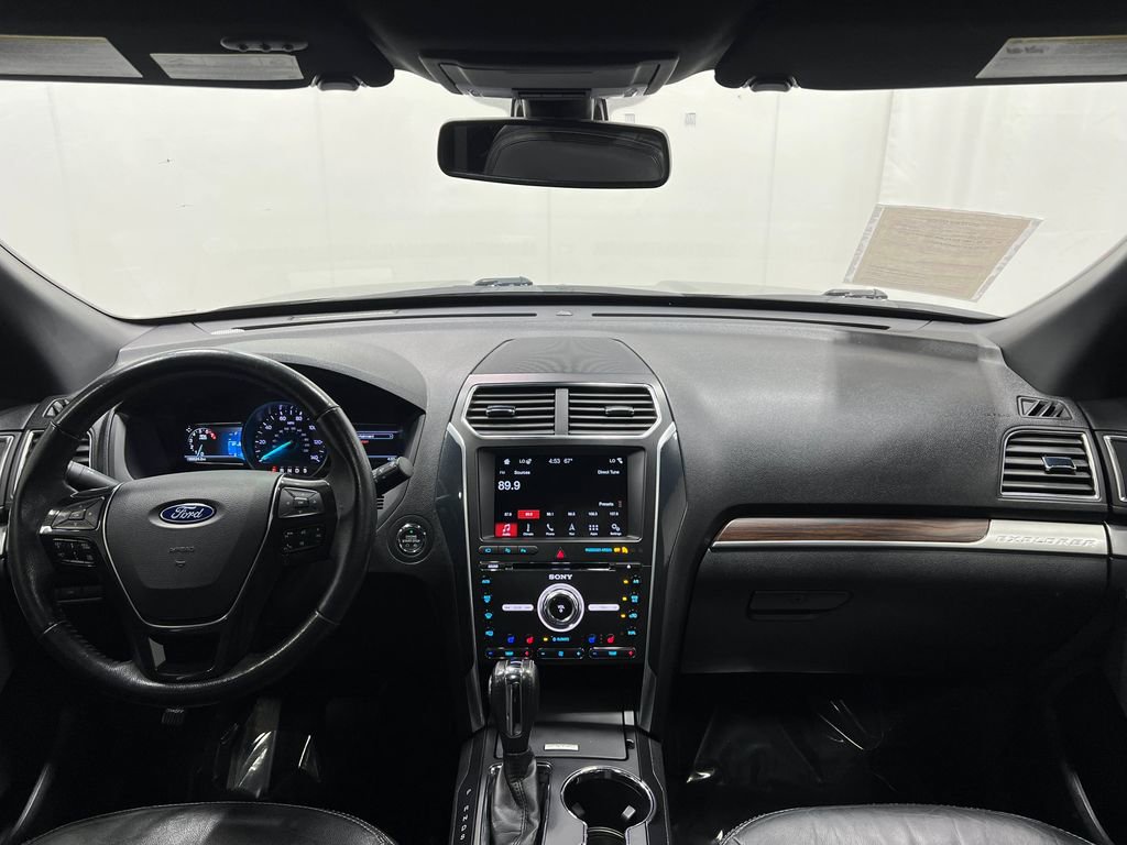 Used 2018 Ford Explorer Limited w/ Equipment Group 301A image 20