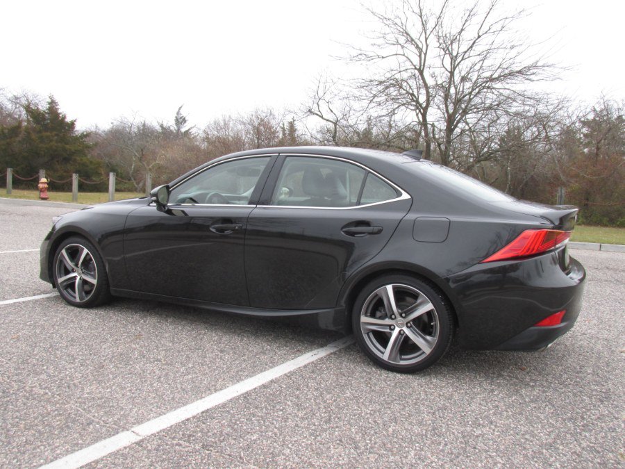 Used 2020 Lexus IS 300 AWD w/ Premium Package image 18