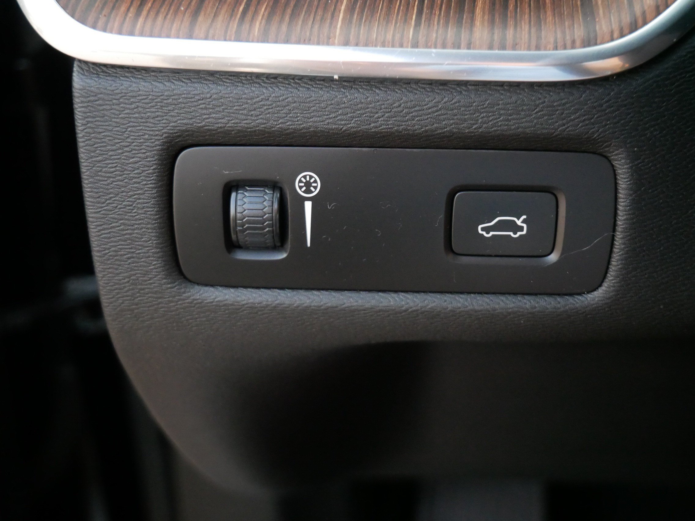 Used 2019 Volvo XC60 T6 Inscription AWD/4WD image 28
