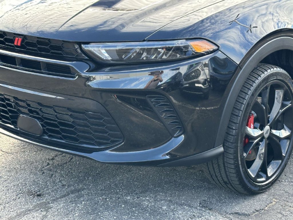 Used 2023 Dodge Hornet GT w/ Cold Weather Group AWD/4WD image 8