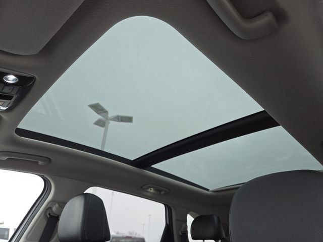 Used 2021 Kia Sorento SX image 3