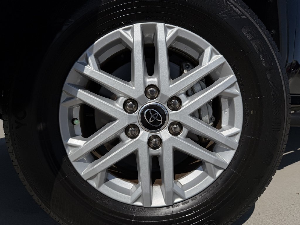 Used 2024 Toyota Tundra SR5 AWD/4WD image 9