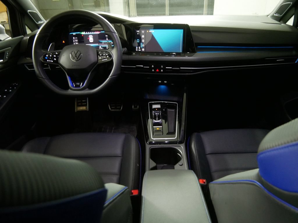 Used 2024 Volkswagen Golf R AWD/4WD image 18