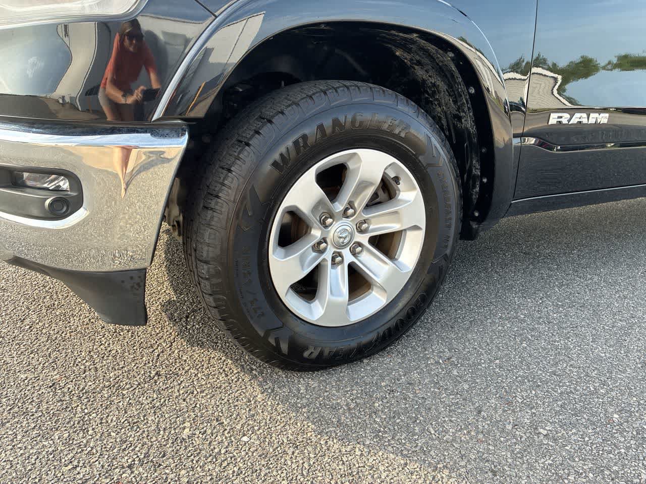 Used 2021 RAM 1500 Laramie AWD/4WD image 32